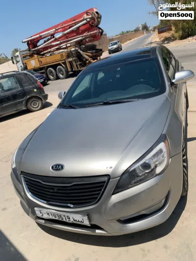 كيا كادينزا Standard 2