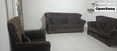 طقم كنب 6 مقاعد وبفة 2