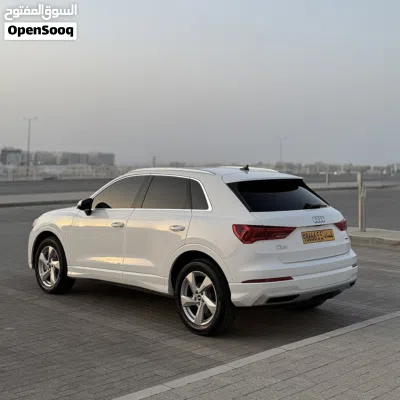 Audi Q3 Standard 3