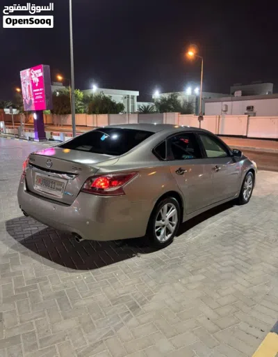 نيسان التيما Standard 4