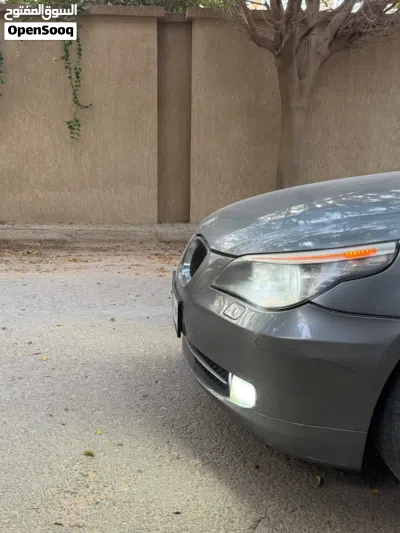 بي ام دبليو الفئة 5 528 4