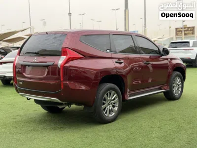 Mitsubishi Montero Sport GLS 4