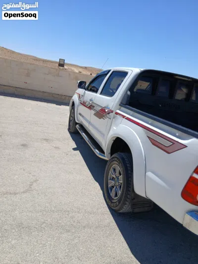 Toyota Hilux GLX 3