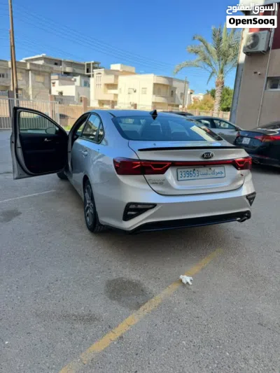 كيا اخرى 3