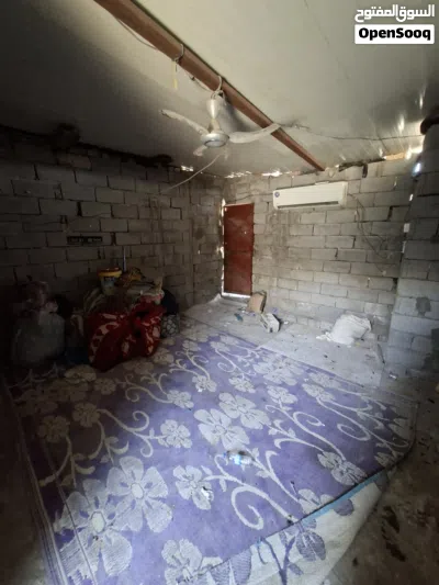 بيت للايجار غرفة و حوش وحمام ومطبخ الساعي العشار نزلة جسر المحاكم قرب مطعم تمن وقيمة 4