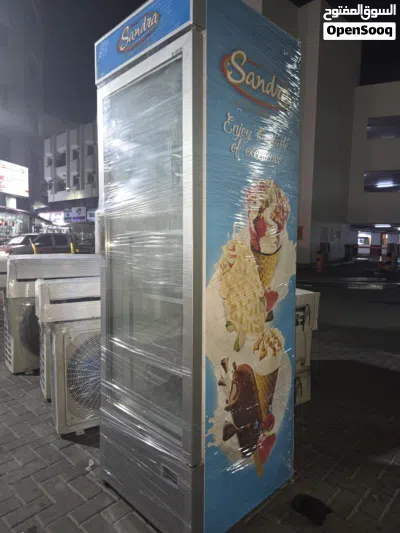 ثلاجه عرض بابين موديل جديد وفريزر وقافيه باب واحد 4