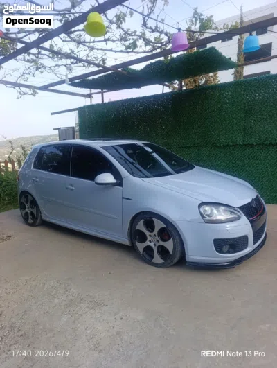 Volkswagen Golf GTI Standard 2
