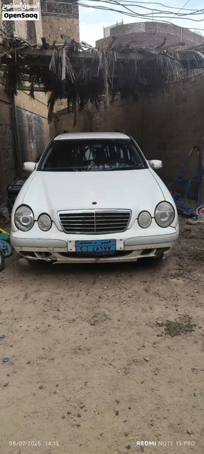 Mercedes Benz E-Class E 320 2