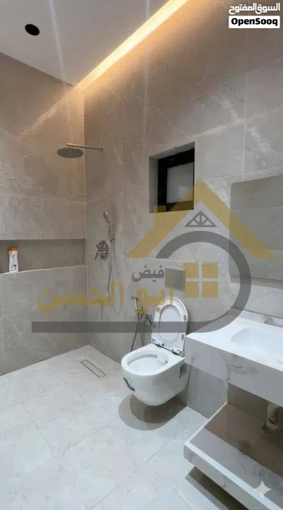 دار تجاري للايجار في منطقة حي الزهراء , المساحة 400 4