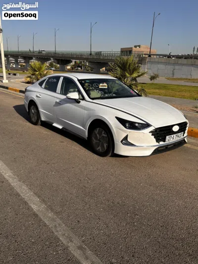Hyundai Sonata Standard 2