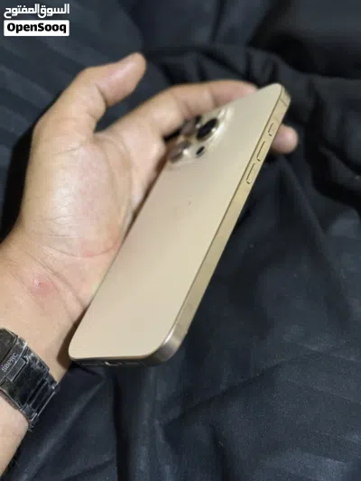 iPhone 16 pro max 256g 97%pاقرا الوصف 3