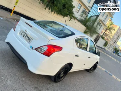Nissan Sunny Standard 2