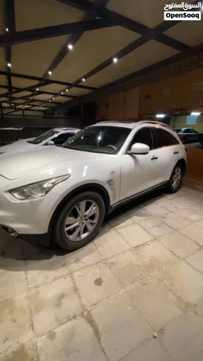 Infiniti FX35 Standard 3