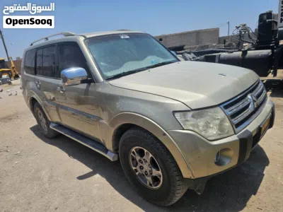 Mitsubishi Pajero GLS 4