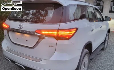 Toyota Fortuner VXR 4