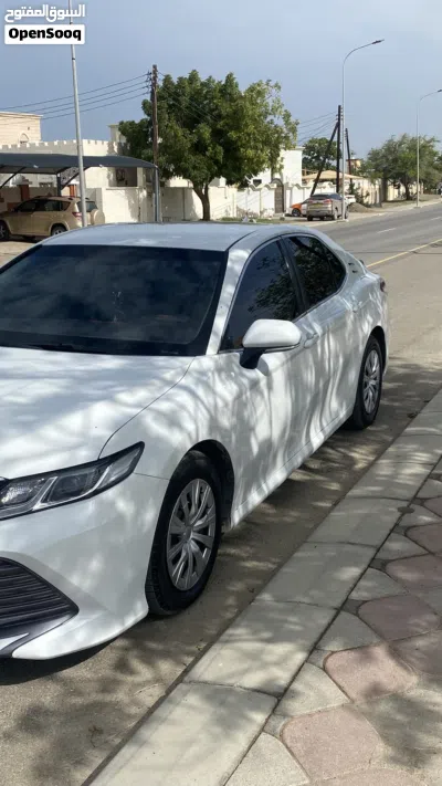 Toyota Camry LE 4