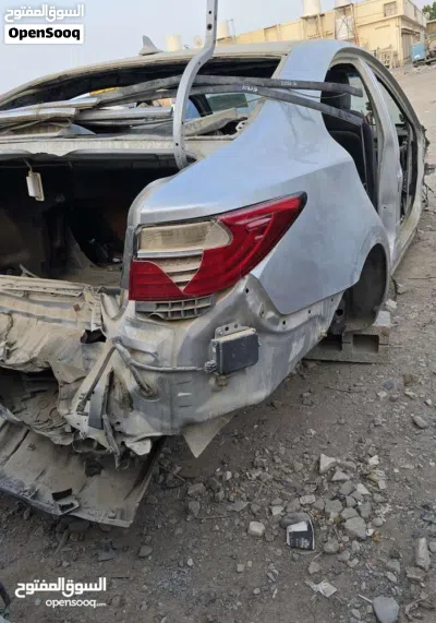 قطع غيار سكراب هاف كت لكزس ES 350 لكسز ES350 وارد موديل 2013 اي اس طبلون كراسي أيضا بعض قطع اخرى 2