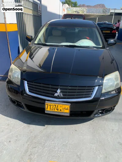 Mitsubishi Galant Standard 2