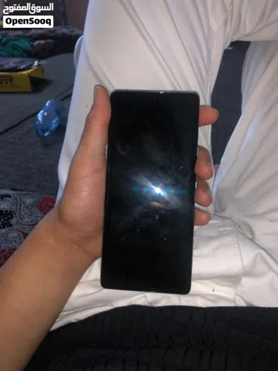هاتف تكنو كامون جديد بسعة 256 جيجابايت ولون أسود 2