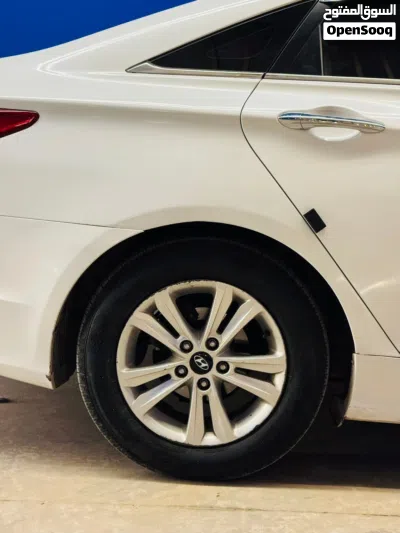 Hyundai Sonata Limited 3