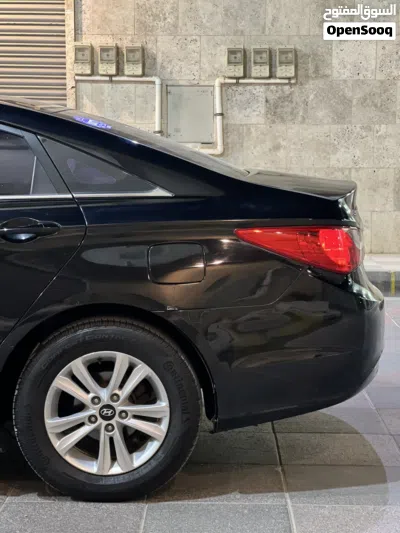 Hyundai Sonata Limited 3