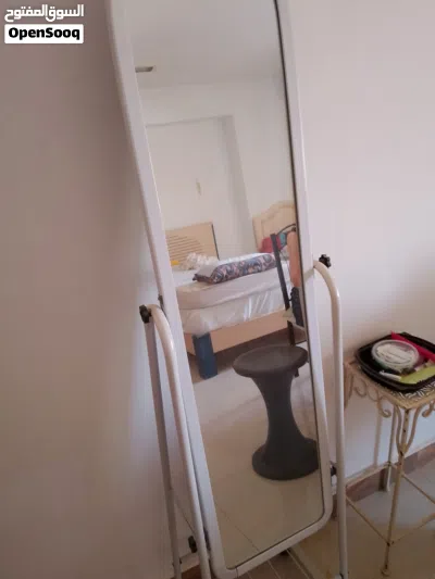 مرأة جديدة بلجيكي الصنع داخل برواز ستانلس ابيض سهلة الحركة وعجل لتسيهل الحركة ديكور واستعمال 3