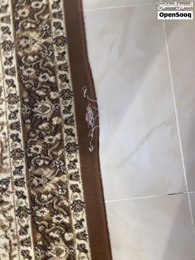للبيع سجادة بحالة جيدة جدًا الطول 9 متر العرض 120 سم 3