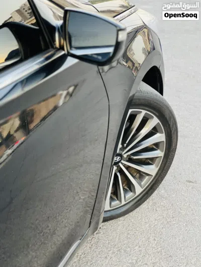 Hyundai Azera Standard 4
