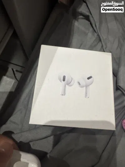 للبيع سماعه ابل جديده مافيها شي ما استخدمتها ولا مره 3