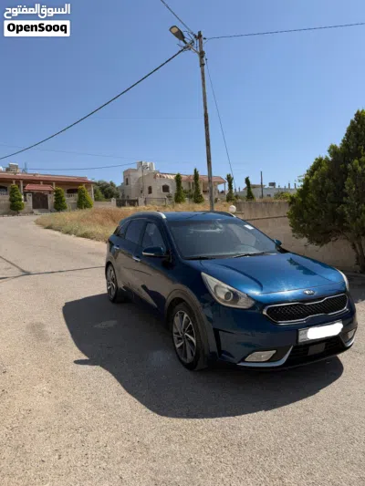 Kia Niro EX 2