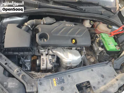 MG 5 Engine, Body Parts, Mechanical Parts and Suspension Available 3