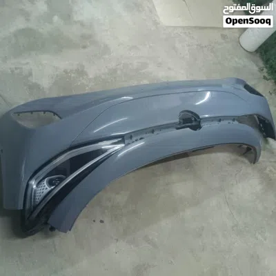 ضو اي دي فور أمامي يسار بحاله ممتازه للبيع 2
