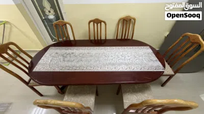 طاوله طعام شبه جديده تكفي 9 اشخاص مع 7 كراسي 3