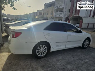 Toyota Camry E 3