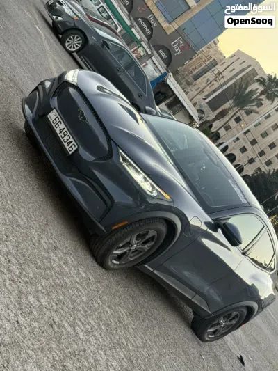 Ford Mach-E Premium 4