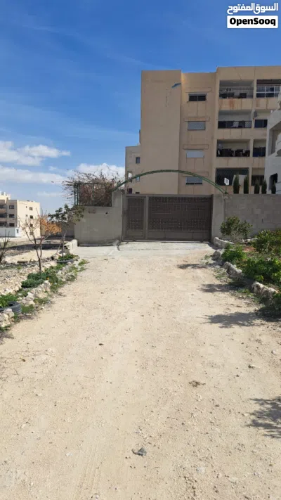 مبنى للإيجار في الزرقاء الجديدة البتراوي يصلح لمشروع استثماري 2