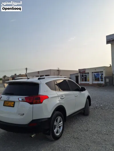 Toyota RAV 4 Limited 4