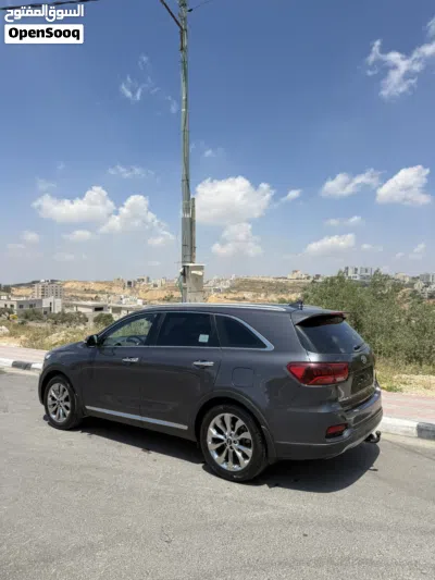 كيا سورينتو Standard 2