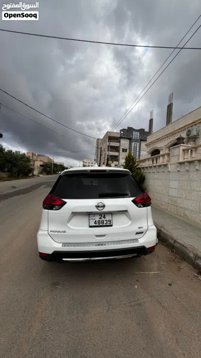 Nissan Rogue S 2