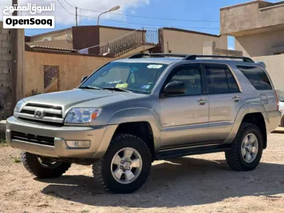 Toyota 4 Runner SR5 3