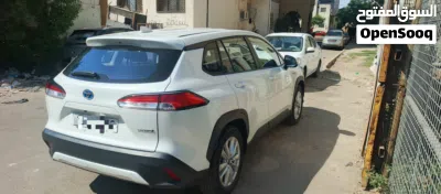 تۆیۆتا لەند کڕووزەر Base 2