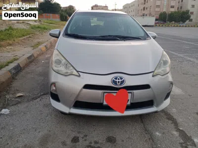Toyota Prius Prius C 3