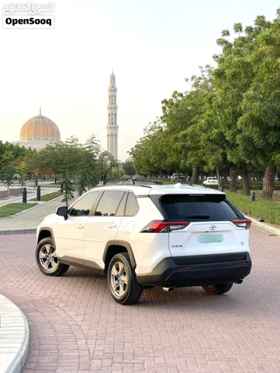 تويوتا راف فور XLE 4