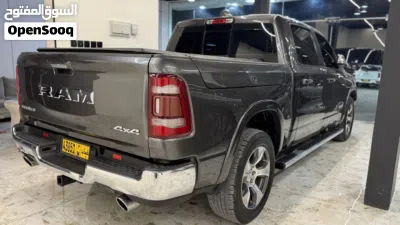 Dodge Ram Laramie 4