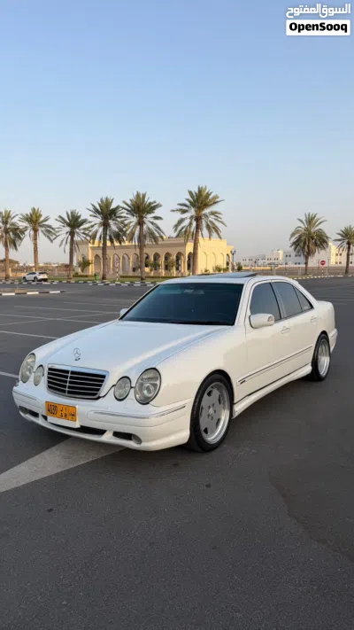 مرسيدس بنز الفئة-E E 55 AMG 4