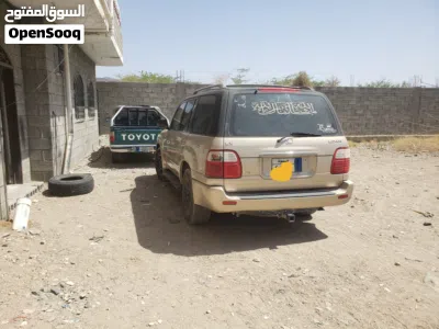 تويوتا لاند كروزر VXR 4