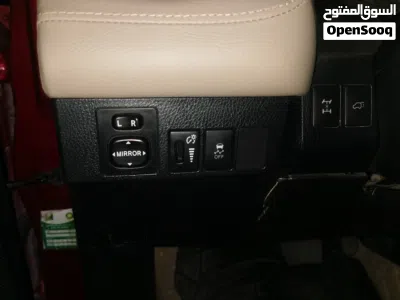 Toyota RAV 4 Limited 4
