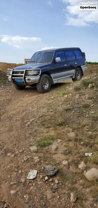ميتسوبيشي باجيرو GLS 4