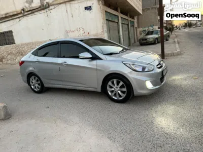 Hyundai Accent GL 2