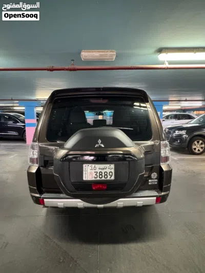 Mitsubishi Pajero GLS 4